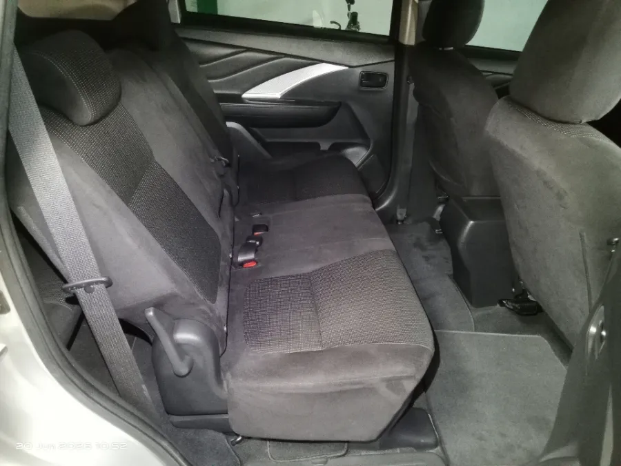 Foto Mobil Bekas Kabin Belakang Mitsubishi Xpander 1.5 GLS tahun 2021