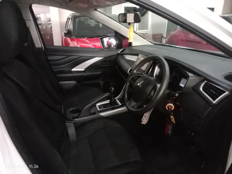 Foto Mobil Bekas Kabin Depan Mitsubishi Xpander 1.5 GLS tahun 2021