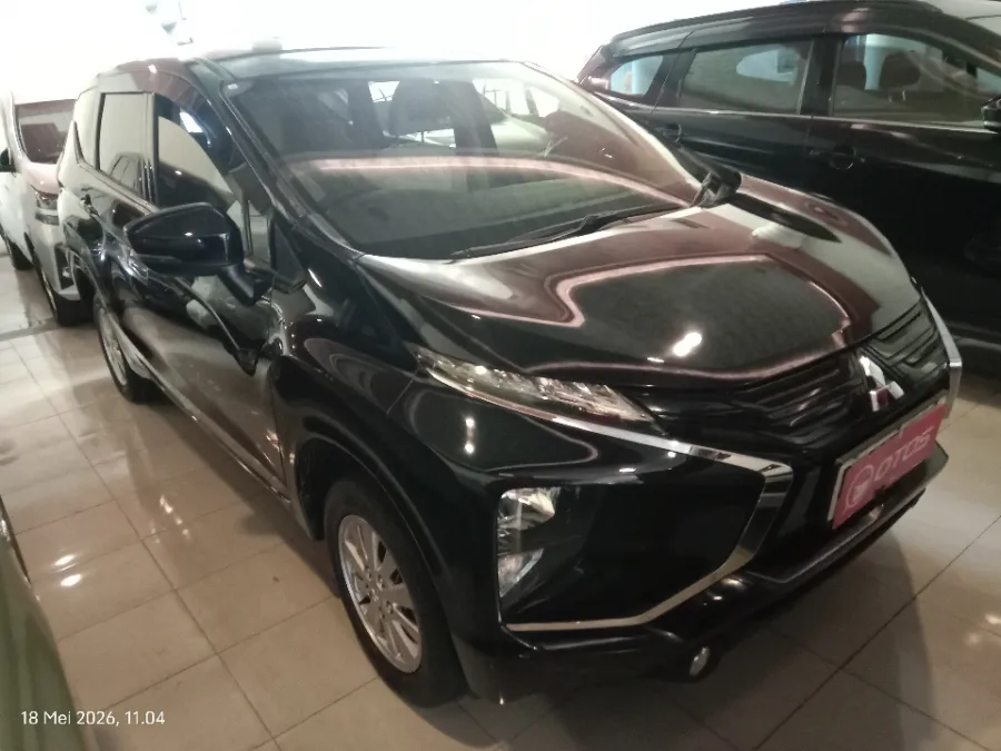Foto Mobil Bekas Kanan Depan Mitsubishi Xpander 1.5 GLS tahun 2021