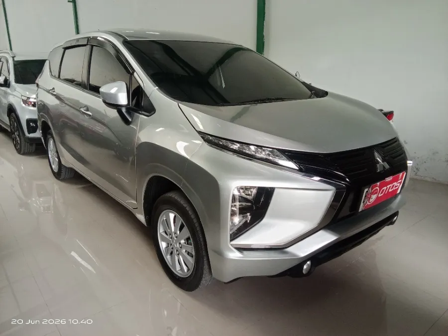 Foto Mobil Bekas Kanan Depan Mitsubishi Xpander 1.5 GLS tahun 2021