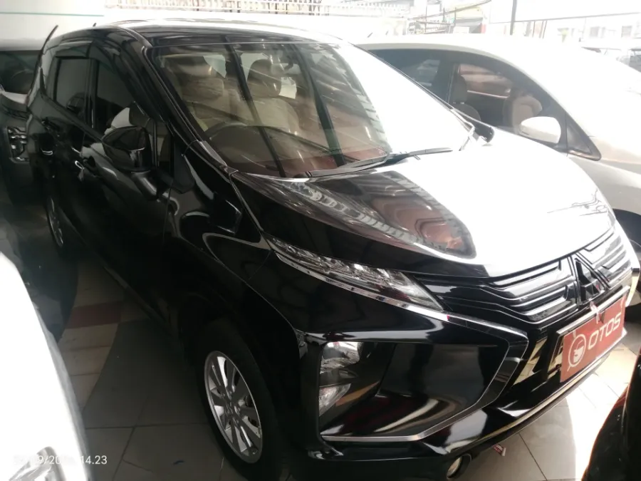 Foto Mobil Bekas Kanan Depan Mitsubishi Xpander 1.5 GLS tahun 2021