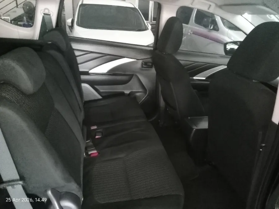 Foto Mobil Bekas Kabin Belakang Mitsubishi Xpander 1.5 GLS tahun 2022