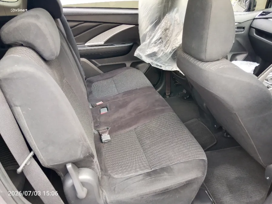 Foto Mobil Bekas Kabin Belakang Mitsubishi Xpander 1.5 GLS tahun 2022