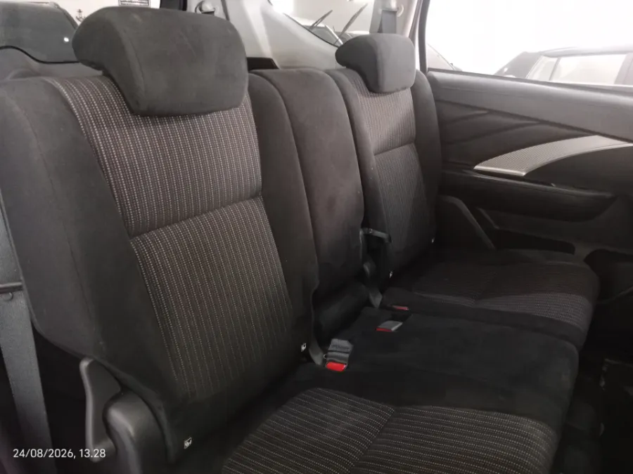 Foto Mobil Bekas Kabin Belakang Mitsubishi Xpander 1.5 GLS tahun 2022