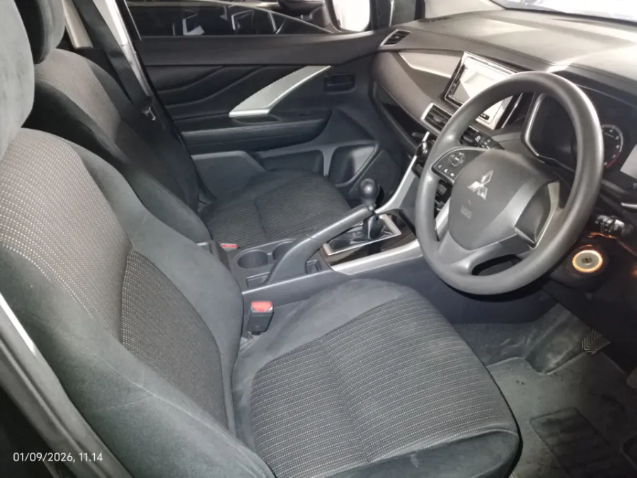 Foto Mobil Bekas Kabin Depan Mitsubishi Xpander 1.5 GLS tahun 2022