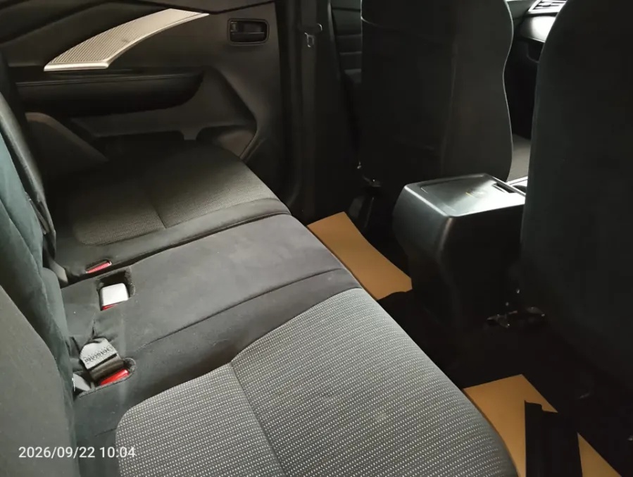 Foto Mobil Bekas Kabin Belakang Mitsubishi Xpander 1.5 GLS tahun 2023