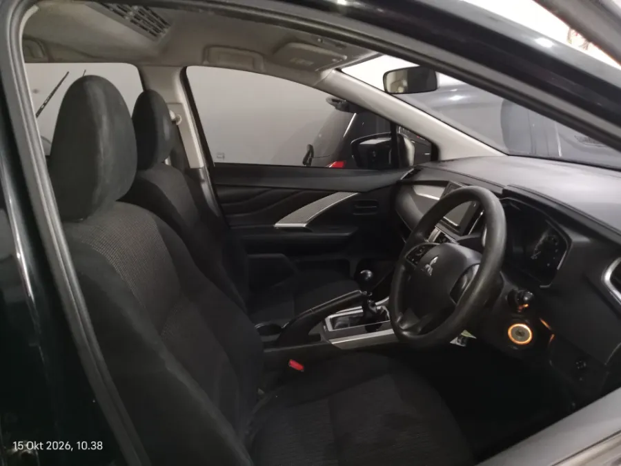 Foto Mobil Bekas Kabin Depan Mitsubishi Xpander 1.5 GLS tahun 2023