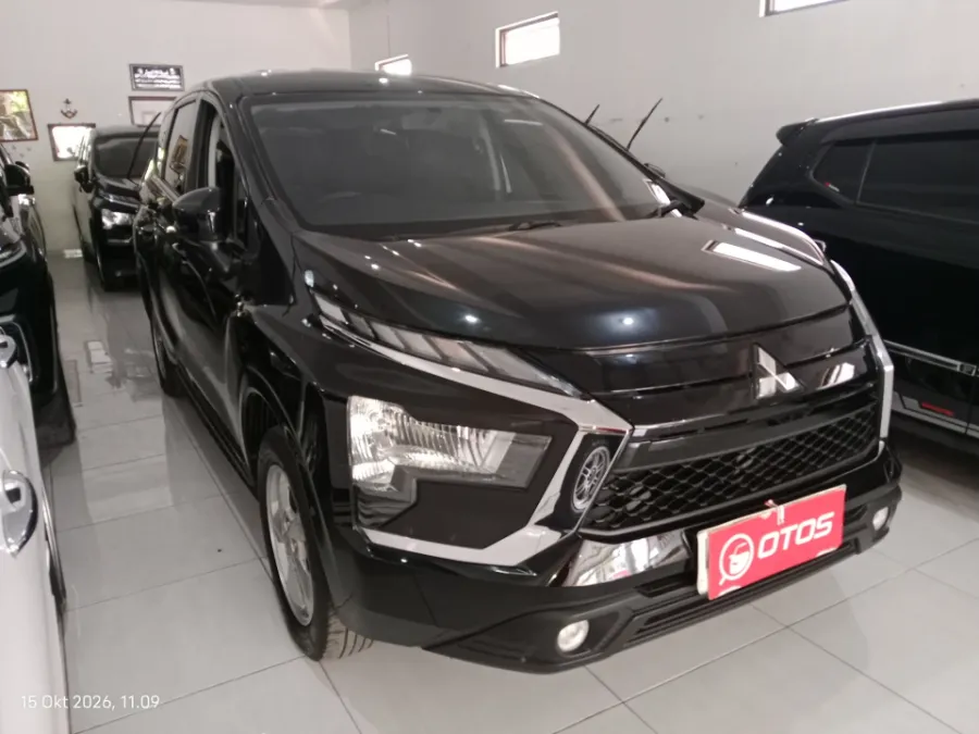 Foto Mobil Bekas Kanan Depan Mitsubishi Xpander 1.5 GLS tahun 2023