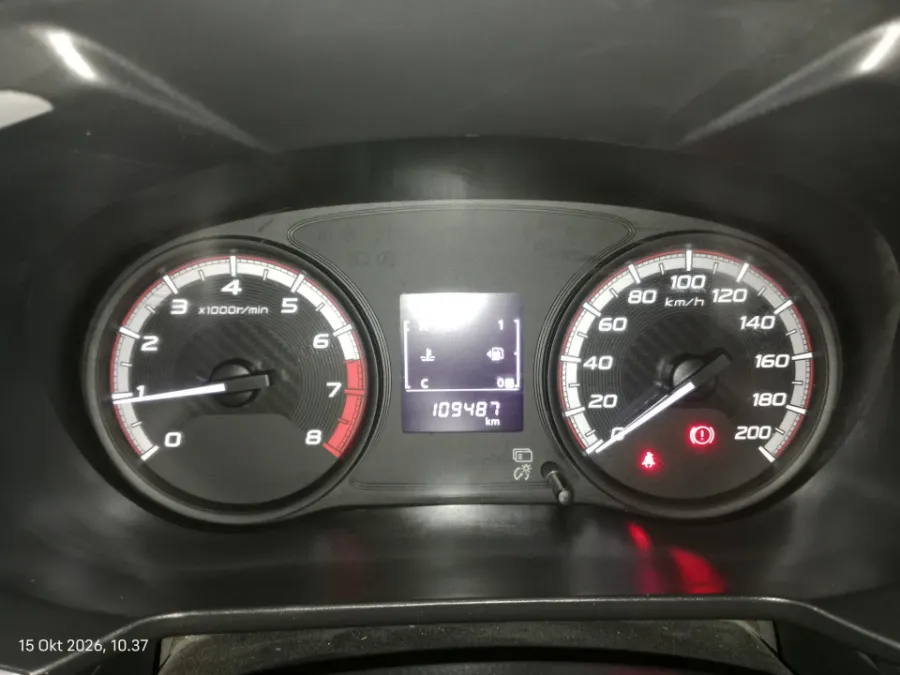 Foto Mobil Bekas Odometer Mitsubishi Xpander 1.5 GLS tahun 2023
