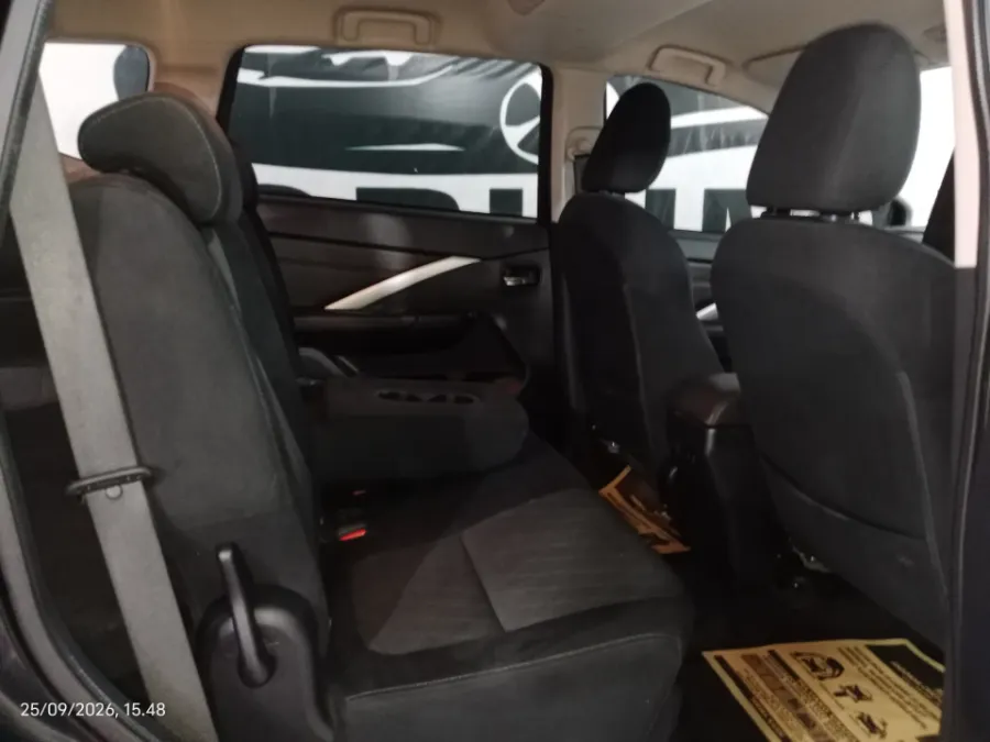 Foto Mobil Bekas Kabin Belakang Mitsubishi Xpander 1.5 Limited tahun 2024