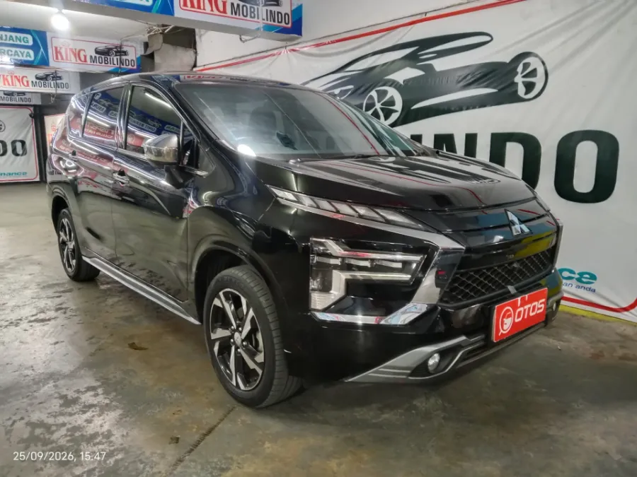 Foto Mobil Bekas Kanan Depan Mitsubishi Xpander 1.5 Limited tahun 2024