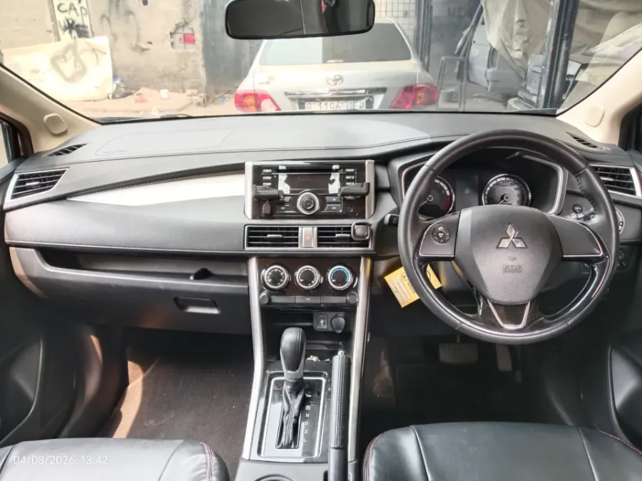 Foto Mobil Bekas Dashboard Mitsubishi Xpander 1.5 Sport tahun 2019