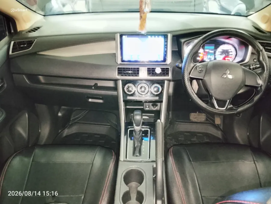 Foto Mobil Bekas Dashboard Mitsubishi Xpander 1.5 Sport tahun 2019