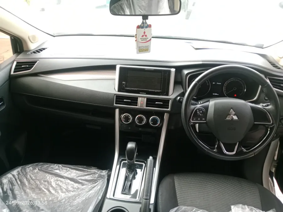 Foto Mobil Bekas Dashboard Mitsubishi Xpander 1.5 Sport tahun 2021