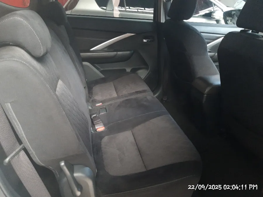 Foto Mobil Bekas Kabin Belakang Mitsubishi Xpander 1.5 Sport tahun 2021