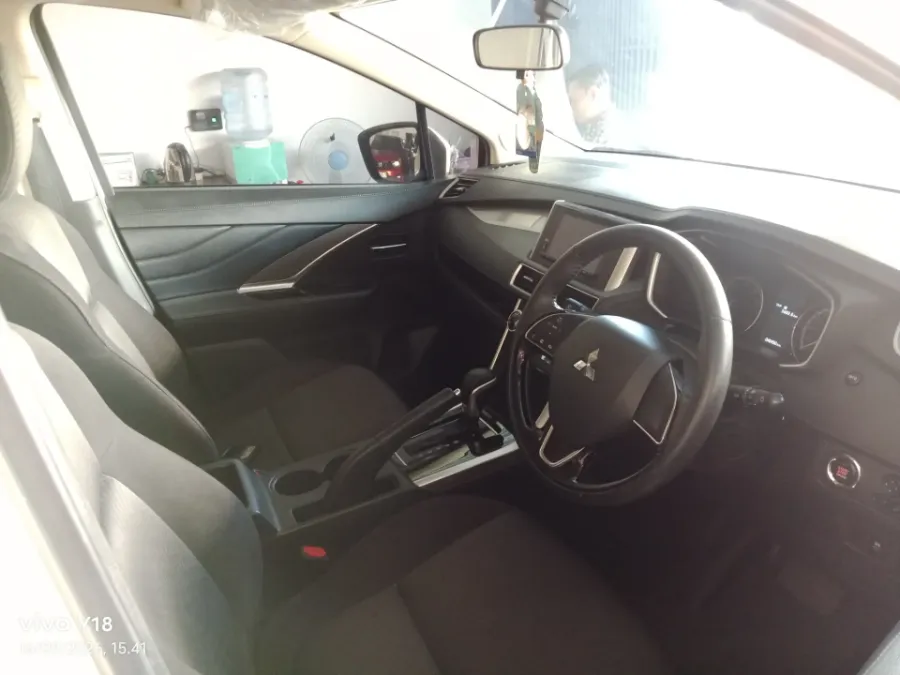 Foto Mobil Bekas Kabin Depan Mitsubishi Xpander 1.5 Sport tahun 2021