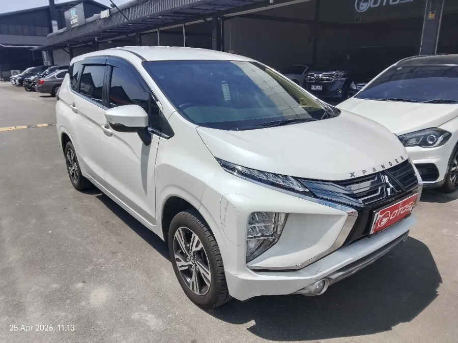 Foto Mobil Bekas Kanan Depan Mitsubishi Xpander 1.5 Sport tahun 2021