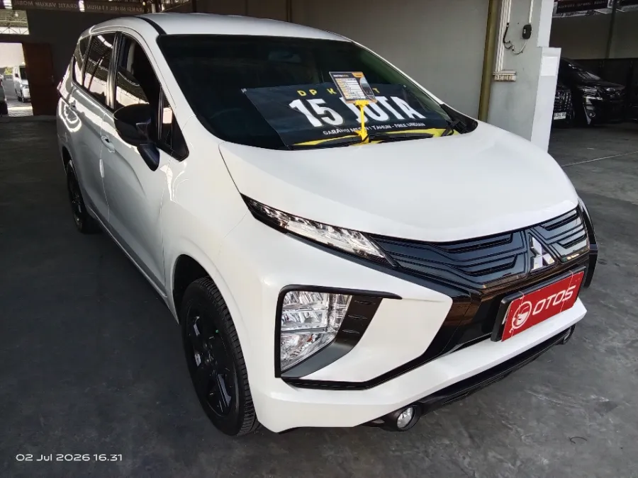 Foto Mobil Bekas Kanan Depan Mitsubishi Xpander 1.5 Sport tahun 2021