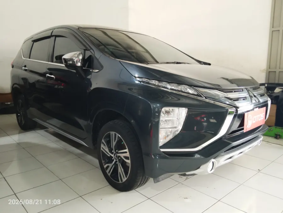 Foto Mobil Bekas Kanan Depan Mitsubishi Xpander 1.5 Sport tahun 2021
