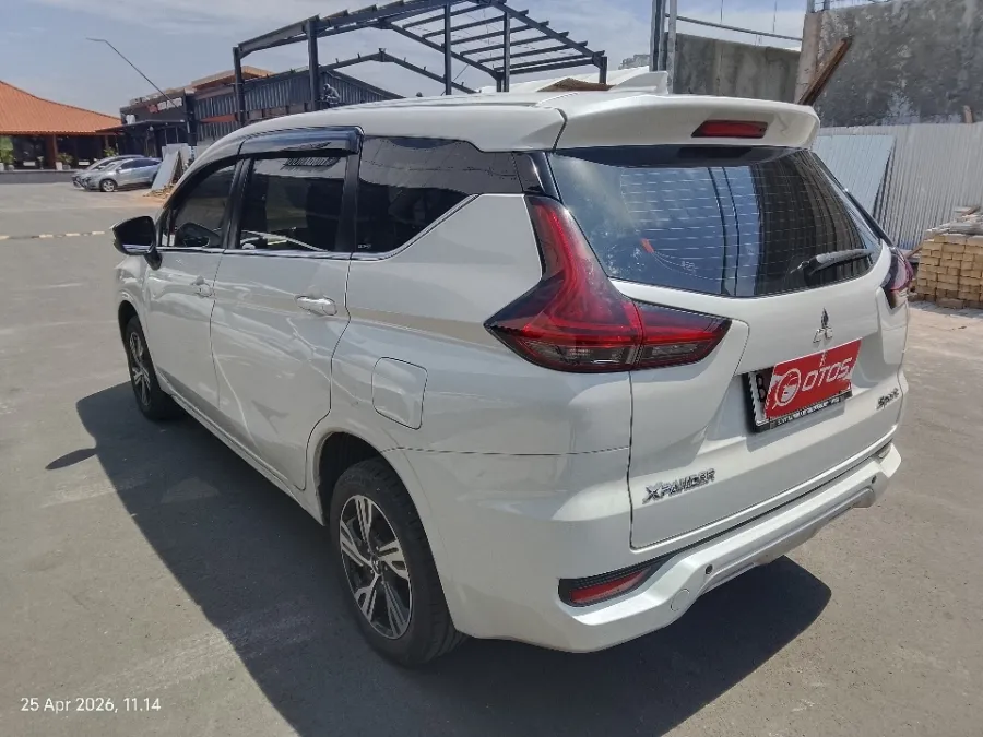 Foto Mobil Bekas Kiri Belakang Mitsubishi Xpander 1.5 Sport tahun 2021