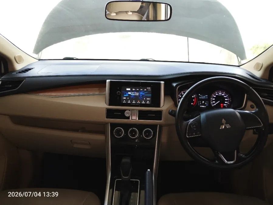 Foto Mobil Bekas Dashboard Mitsubishi Xpander 1.5 Ultimate tahun 2018