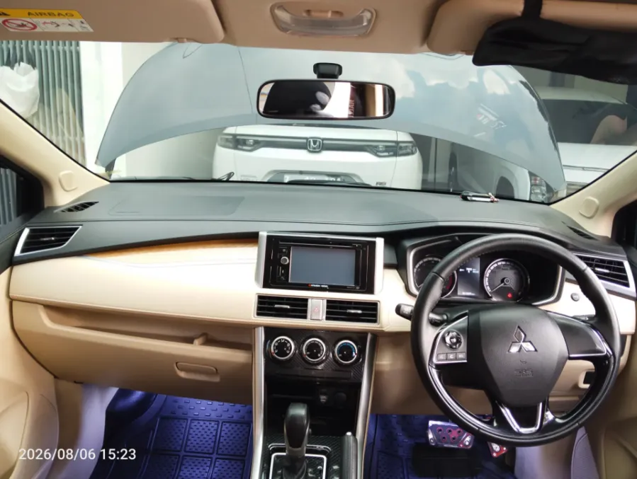 Foto Mobil Bekas Dashboard Mitsubishi Xpander 1.5 Ultimate tahun 2018