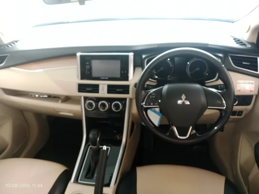 Foto Mobil Bekas Dashboard Mitsubishi Xpander 1.5 Ultimate tahun 2018