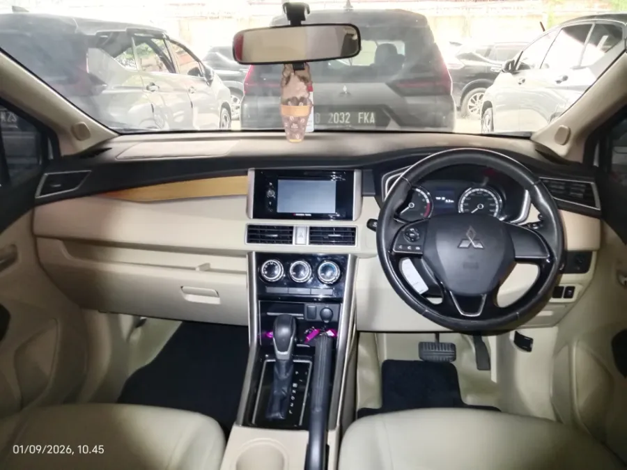Foto Mobil Bekas Dashboard Mitsubishi Xpander 1.5 Ultimate tahun 2018