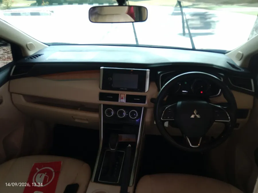 Foto Mobil Bekas Dashboard Mitsubishi Xpander 1.5 Ultimate tahun 2018