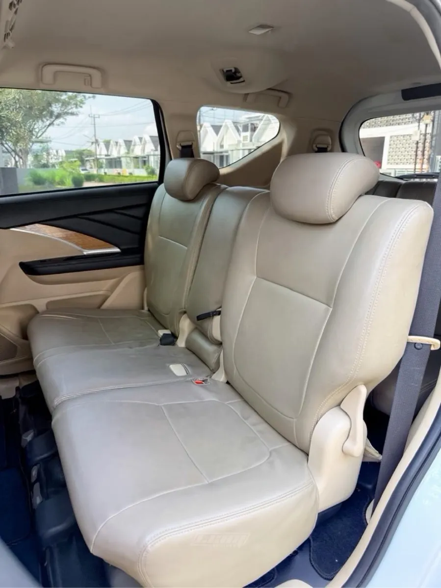 Foto Mobil Bekas Kabin Belakang Mitsubishi Xpander 1.5 Ultimate tahun 2018