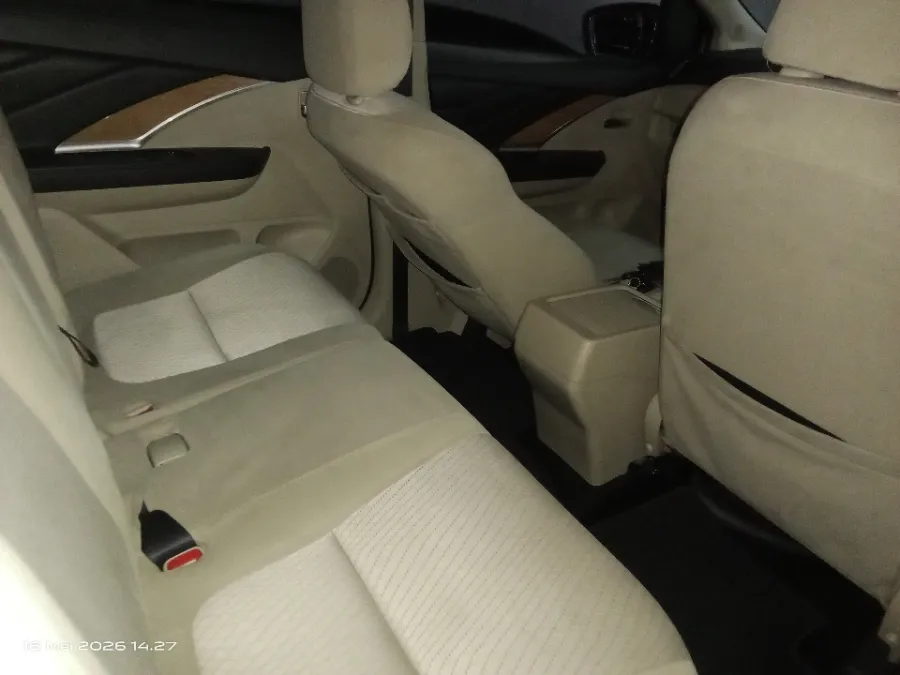 Foto Mobil Bekas Kabin Belakang Mitsubishi Xpander 1.5 Ultimate tahun 2018