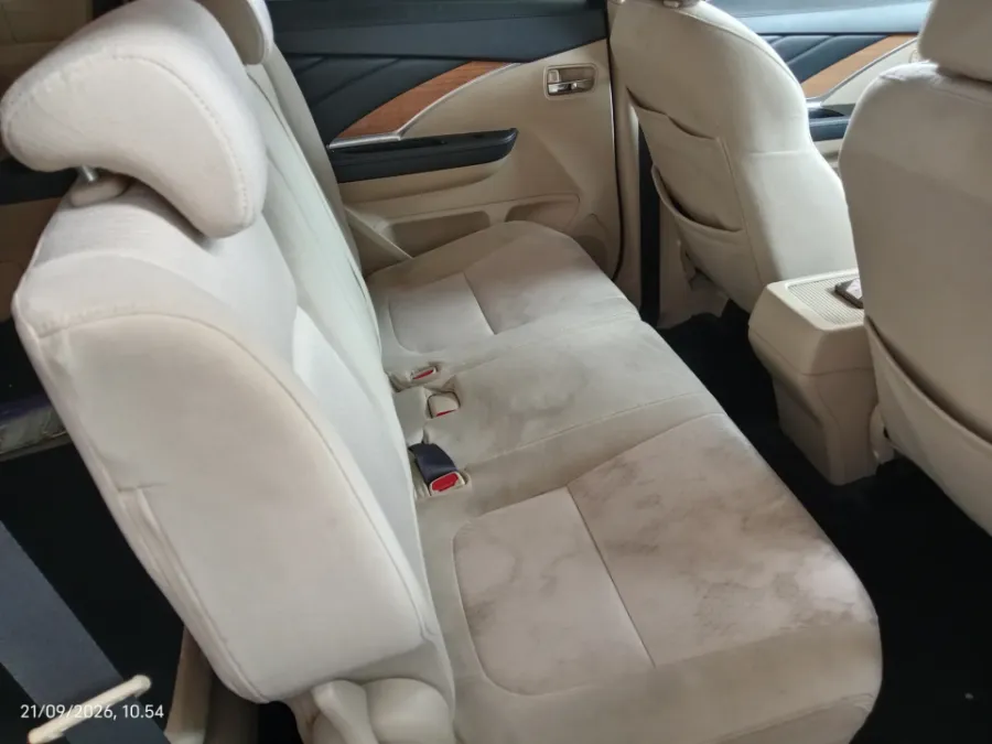 Foto Mobil Bekas Kabin Belakang Mitsubishi Xpander 1.5 Ultimate tahun 2018
