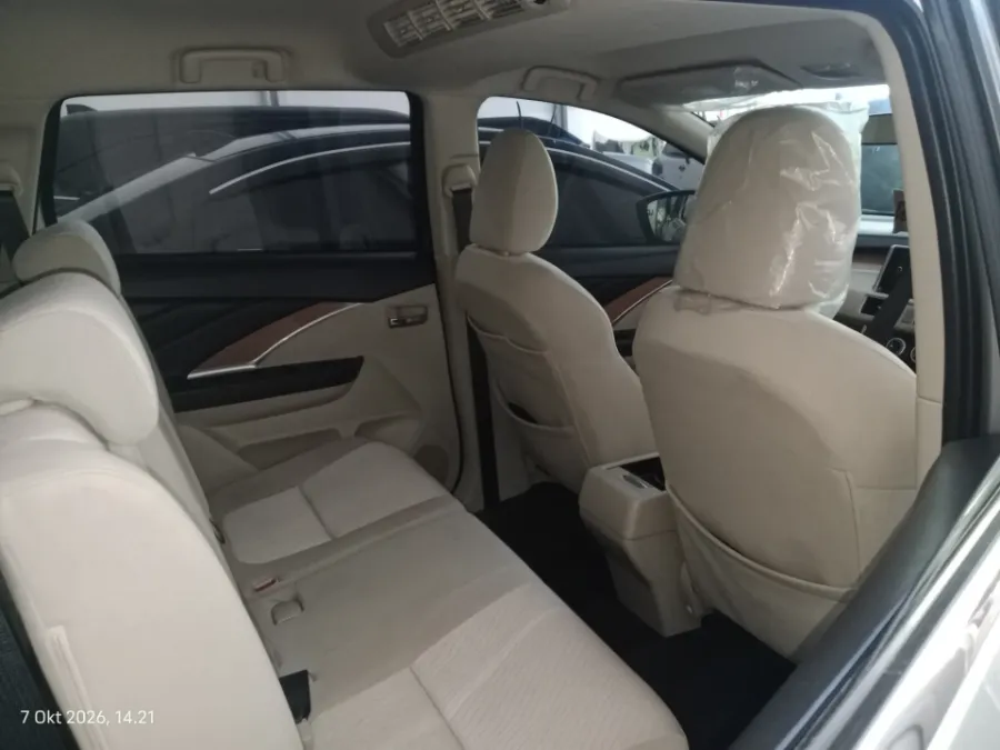 Foto Mobil Bekas Kabin Belakang Mitsubishi Xpander 1.5 Ultimate tahun 2018