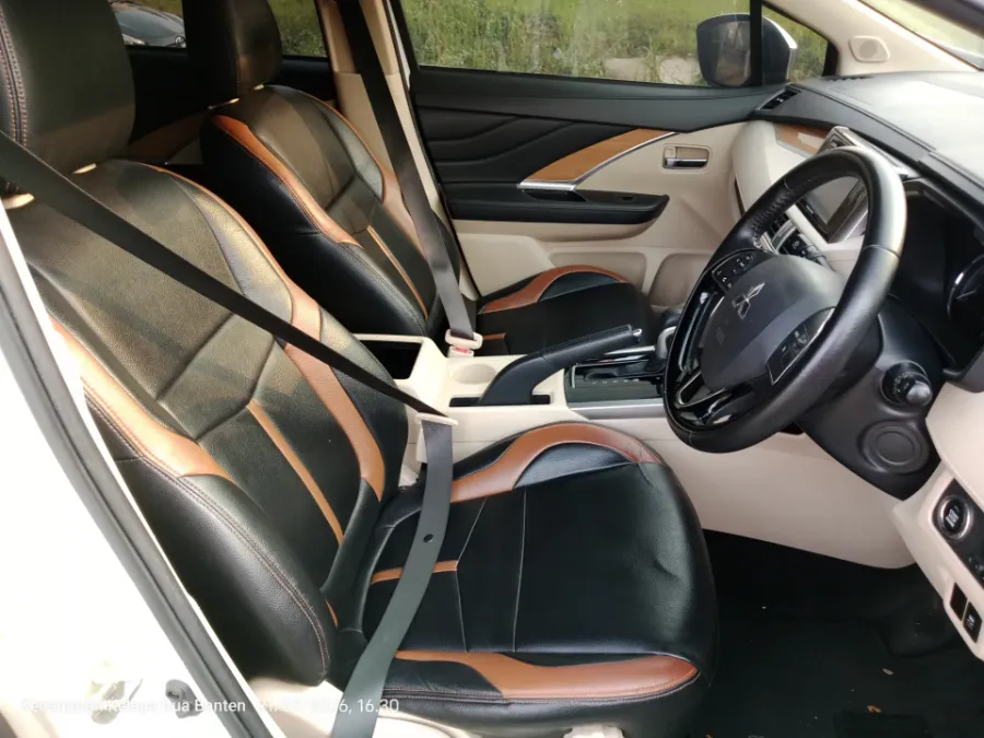 Foto Mobil Bekas Kabin Depan Mitsubishi Xpander 1.5 Ultimate tahun 2018