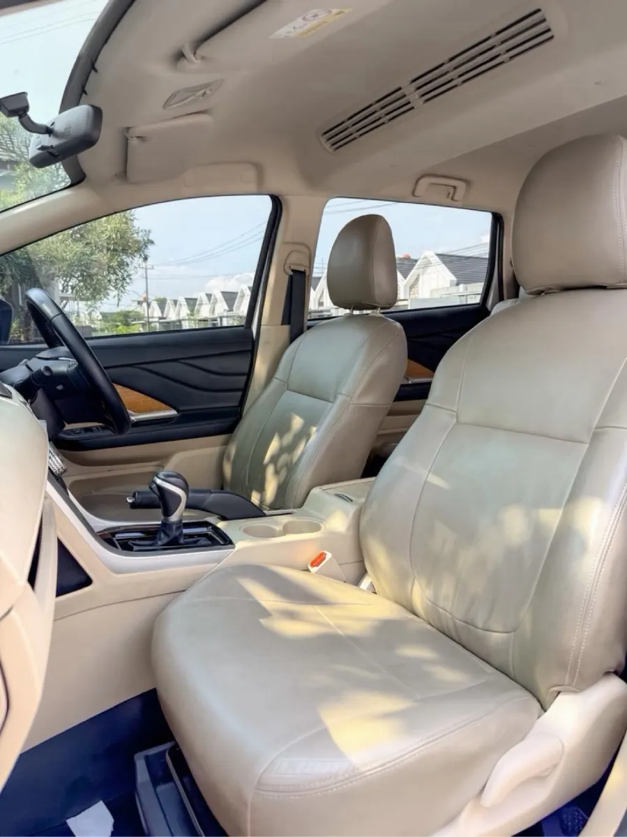 Foto Mobil Bekas Kabin Depan Mitsubishi Xpander 1.5 Ultimate tahun 2018