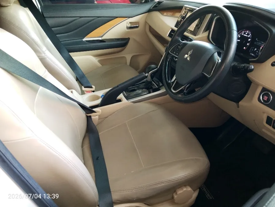 Foto Mobil Bekas Kabin Depan Mitsubishi Xpander 1.5 Ultimate tahun 2018