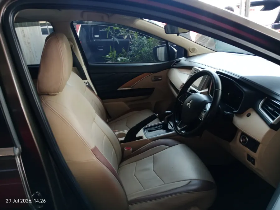 Foto Mobil Bekas Kabin Depan Mitsubishi Xpander 1.5 Ultimate tahun 2018