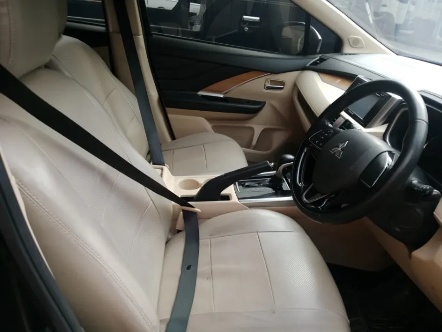 Foto Mobil Bekas Kabin Depan Mitsubishi Xpander 1.5 Ultimate tahun 2018