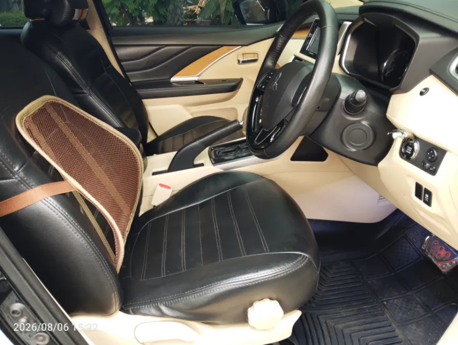 Foto Mobil Bekas Kabin Depan Mitsubishi Xpander 1.5 Ultimate tahun 2018