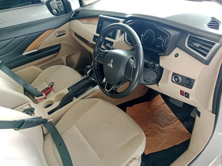 Foto Mobil Bekas Kabin Depan Mitsubishi Xpander 1.5 Ultimate tahun 2018