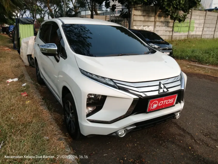 Foto Mobil Bekas Kanan Depan Mitsubishi Xpander 1.5 Ultimate tahun 2018