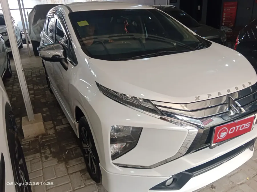 Foto Mobil Bekas Kanan Depan Mitsubishi Xpander 1.5 Ultimate tahun 2018