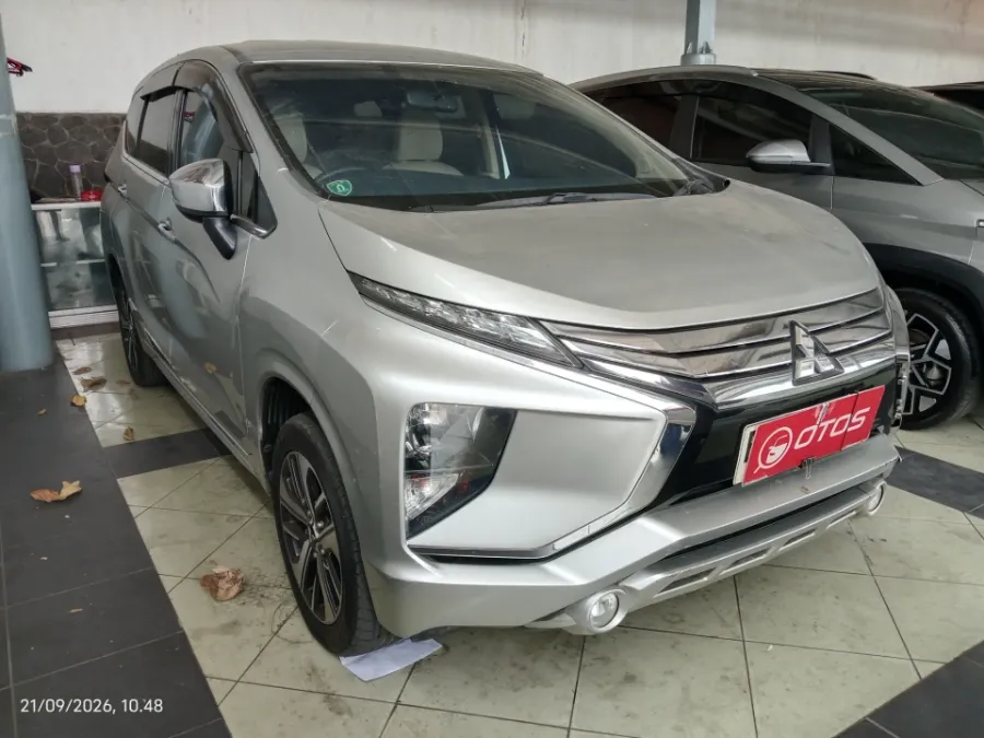 Foto Mobil Bekas Kanan Depan Mitsubishi Xpander 1.5 Ultimate tahun 2018