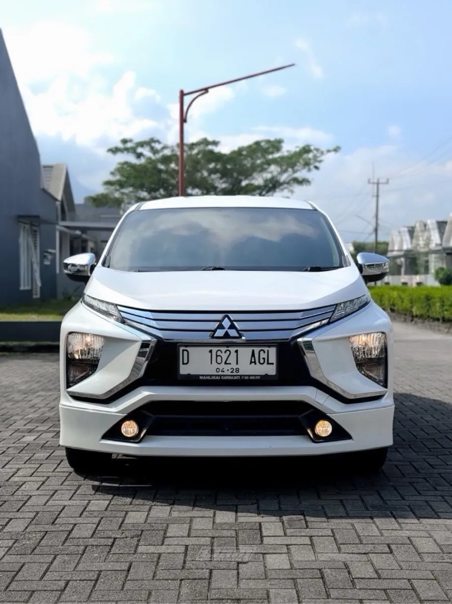 Foto Mobil Bekas Tampak Depan Mitsubishi Xpander 1.5 Ultimate tahun 2018