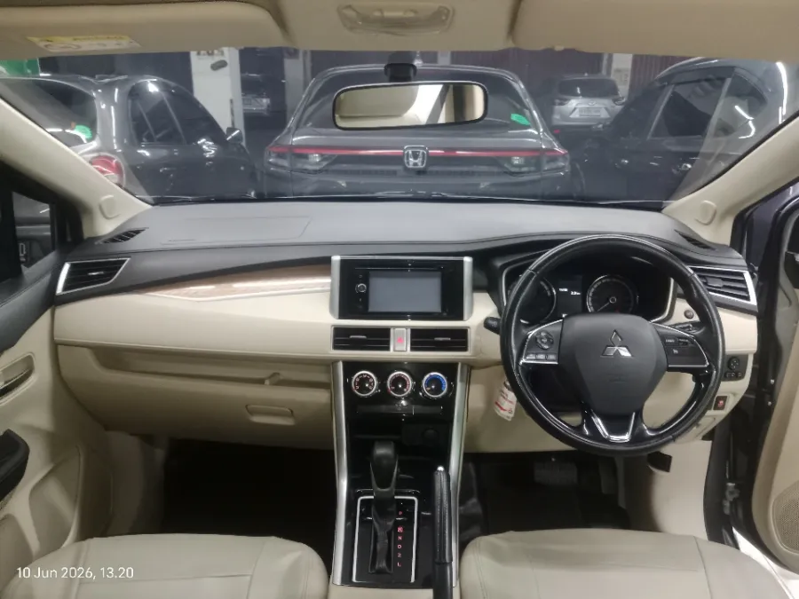 Foto Mobil Bekas Dashboard Mitsubishi Xpander 1.5 Ultimate tahun 2019