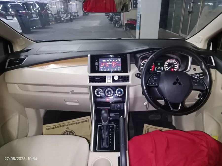 Foto Mobil Bekas Dashboard Mitsubishi Xpander 1.5 Ultimate tahun 2019