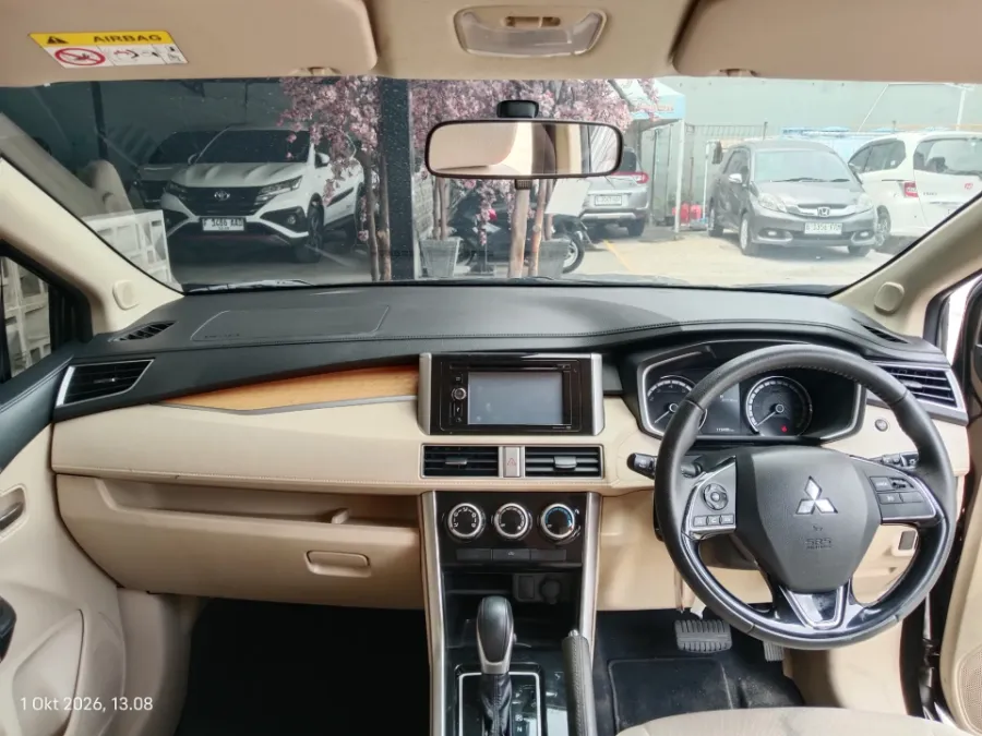 Foto Mobil Bekas Dashboard Mitsubishi Xpander 1.5 Ultimate tahun 2019