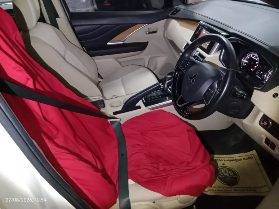 Foto Mobil Bekas Kabin Depan Mitsubishi Xpander 1.5 Ultimate tahun 2019