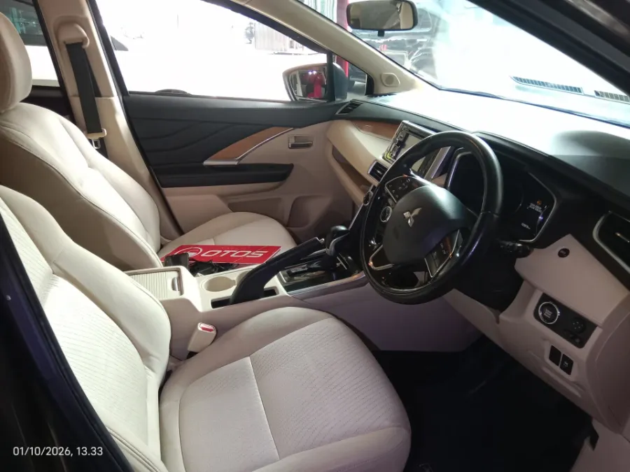 Foto Mobil Bekas Kabin Depan Mitsubishi Xpander 1.5 Ultimate tahun 2019