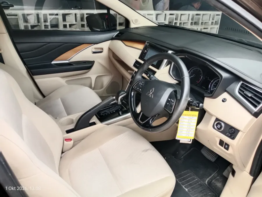 Foto Mobil Bekas Kabin Depan Mitsubishi Xpander 1.5 Ultimate tahun 2019